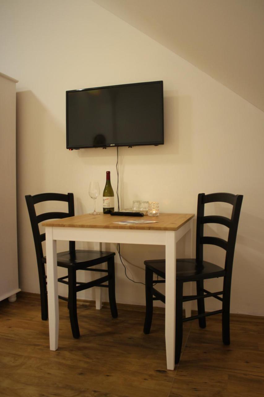 Penzion A Restaurace U Reky Ledeč nad Sázavou Kültér fotó