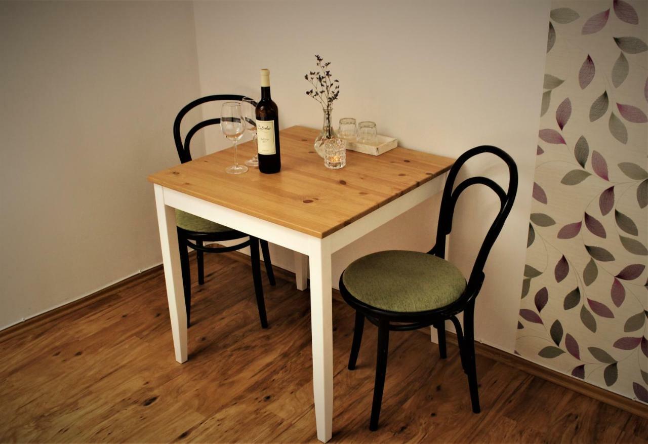 Penzion A Restaurace U Reky Ledeč nad Sázavou Kültér fotó