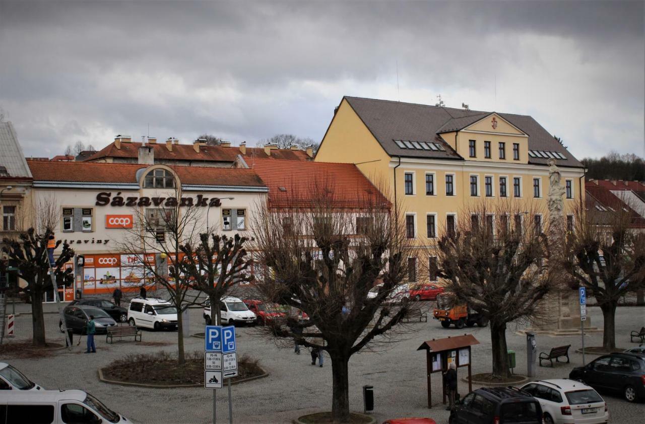 Penzion A Restaurace U Reky Ledeč nad Sázavou Kültér fotó
