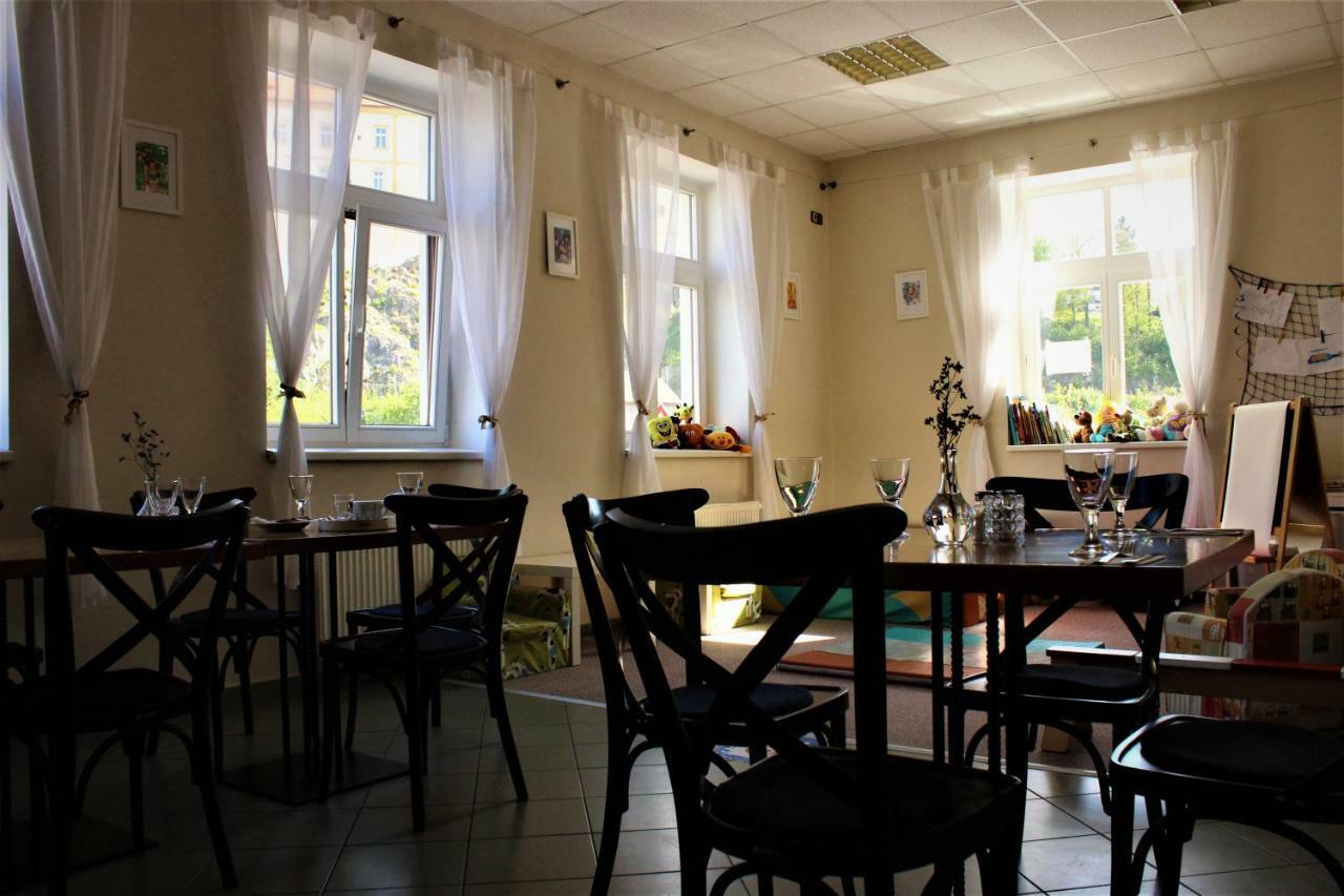 Penzion A Restaurace U Reky Ledeč nad Sázavou Kültér fotó